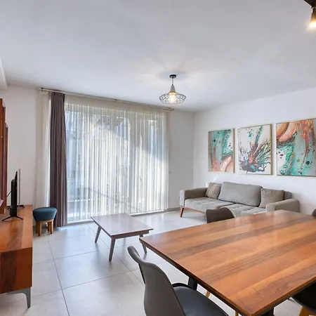 4br Modern Retreat With Pool Access In Swieqi Сент Джулианс
