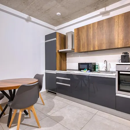 4br Modern Retreat With Pool Access In Swieqi Апартаменты *