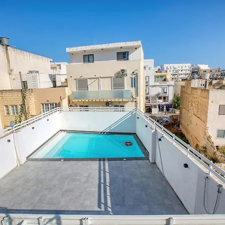 4br Modern Retreat With Pool Access In Swieqi Сент Джулианс